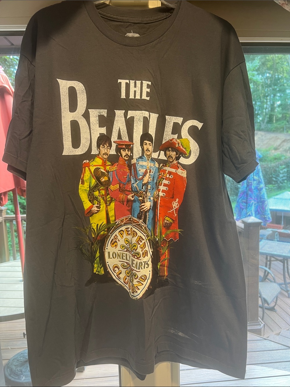 Worn 1x The Beatles Lonely Hearts Club.  Beatles Sgt. Pepper Short Sleeve Tee.
